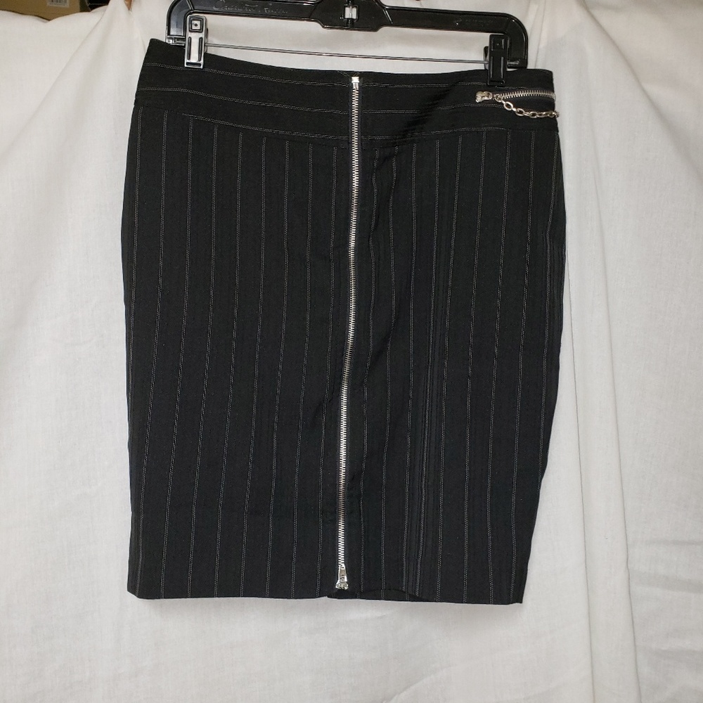 Black zip front pencil skirt